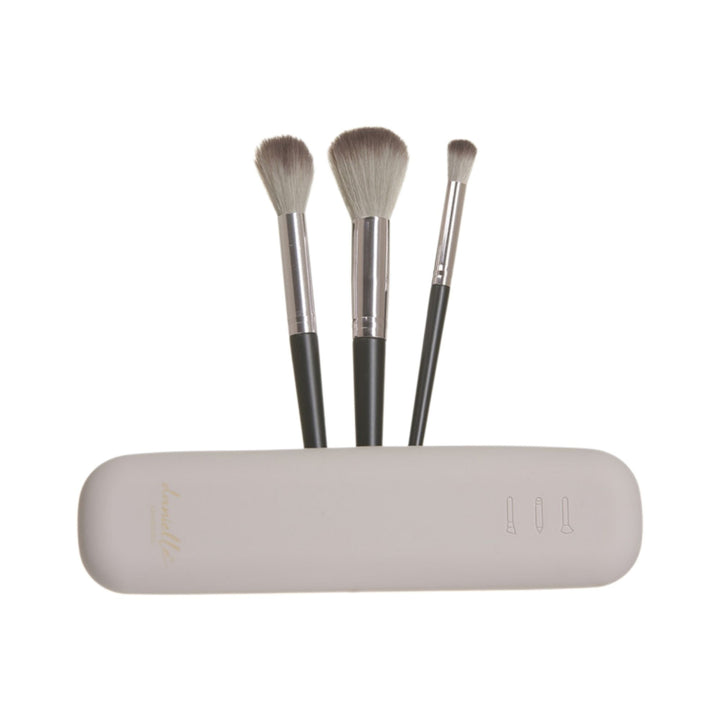 Travel Make-up Brushes with Silicone Cover